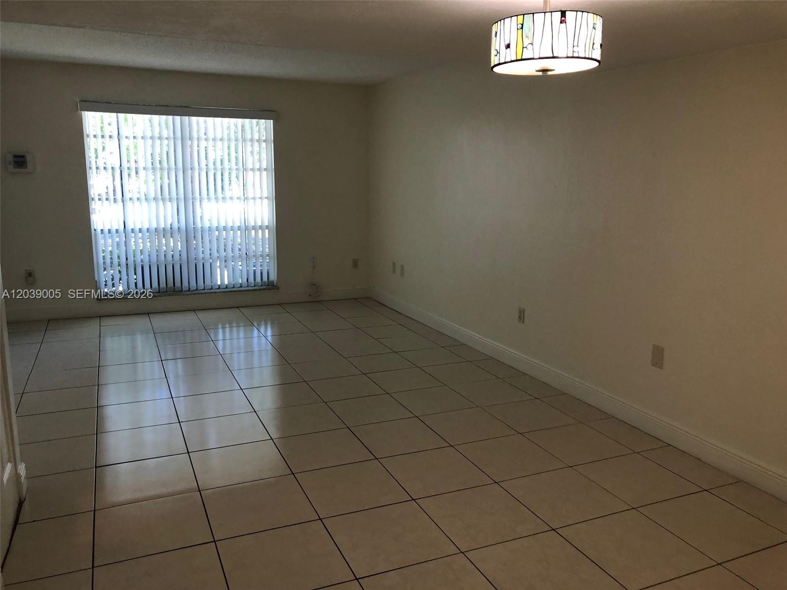 10808 N Kendall Drive Q-4 Property Photo 5