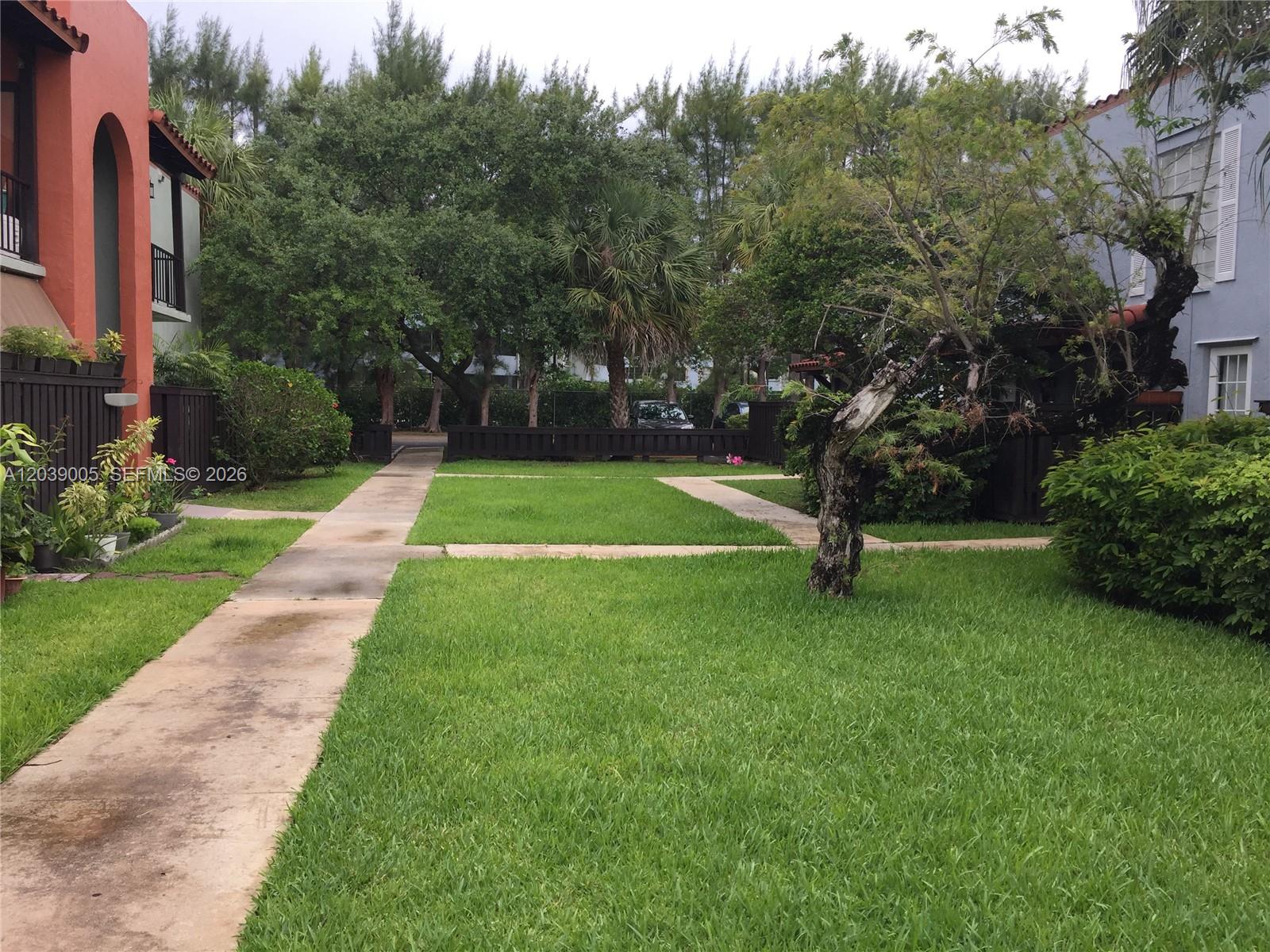 10808 N Kendall Drive Q-4 Property Photo 28
