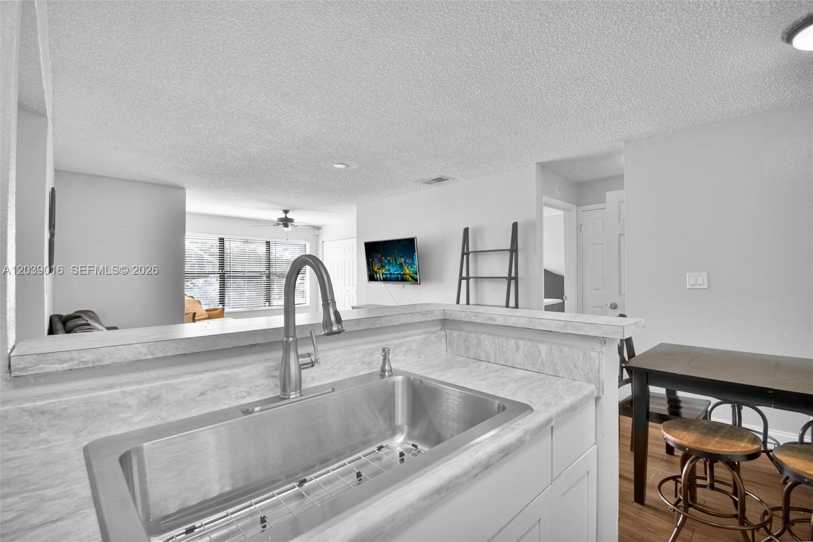 2866 S University Drive 5105 Property Photo 12