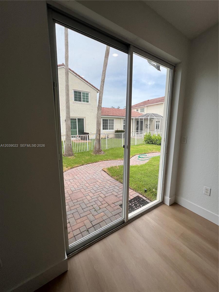 18739 Sw 28th Street Property Photo 15