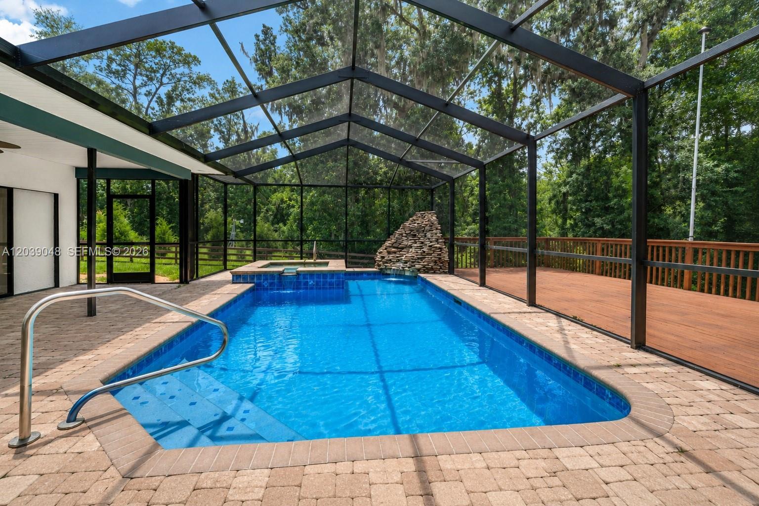 27255 Hickory Hill Property Photo 17