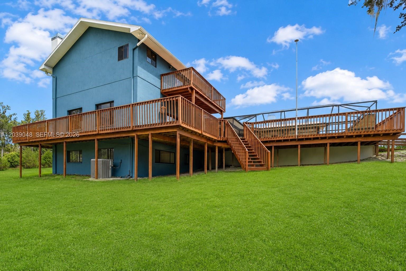 27255 Hickory Hill Property Photo 18
