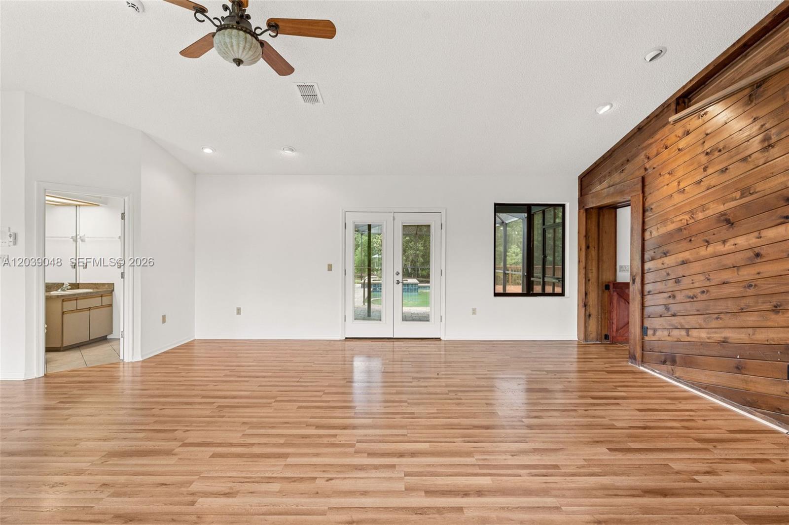 27255 Hickory Hill Property Photo 29