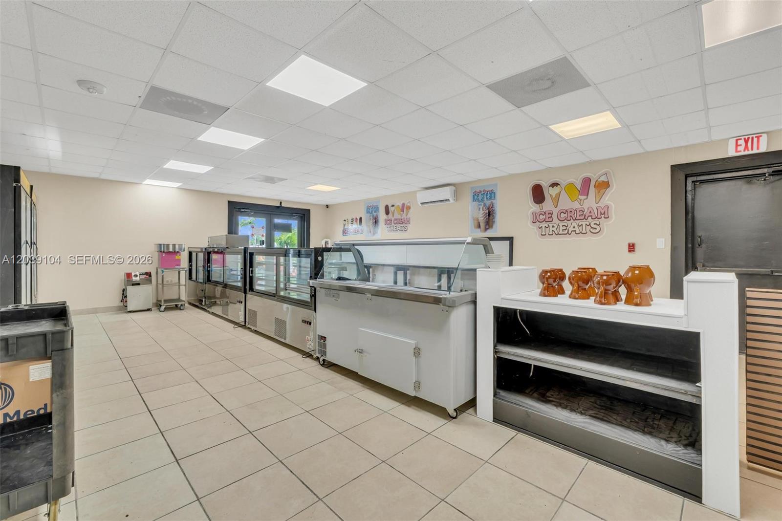 A12039104 Property Photo 26
