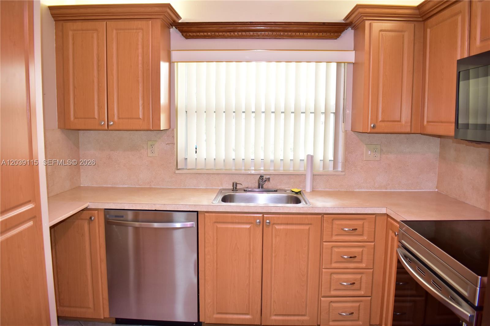 9300 Sunrise Lakes Boulevard 208 Property Photo 1