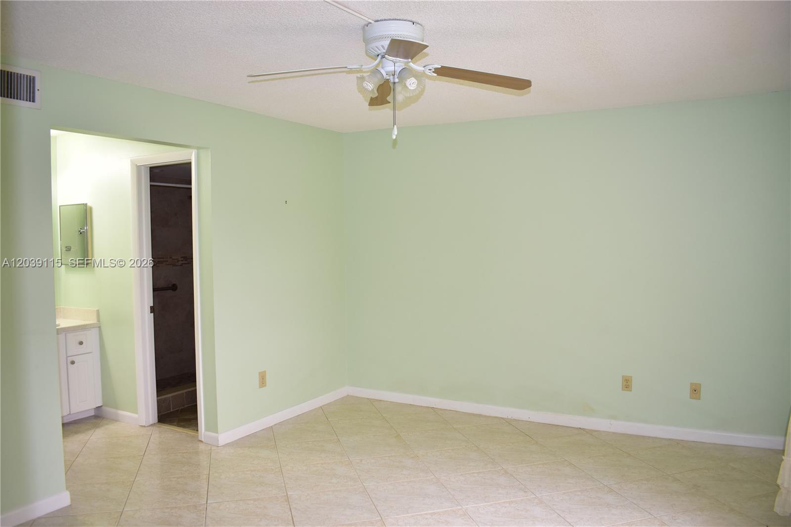 9300 Sunrise Lakes Boulevard 208 Property Photo 9