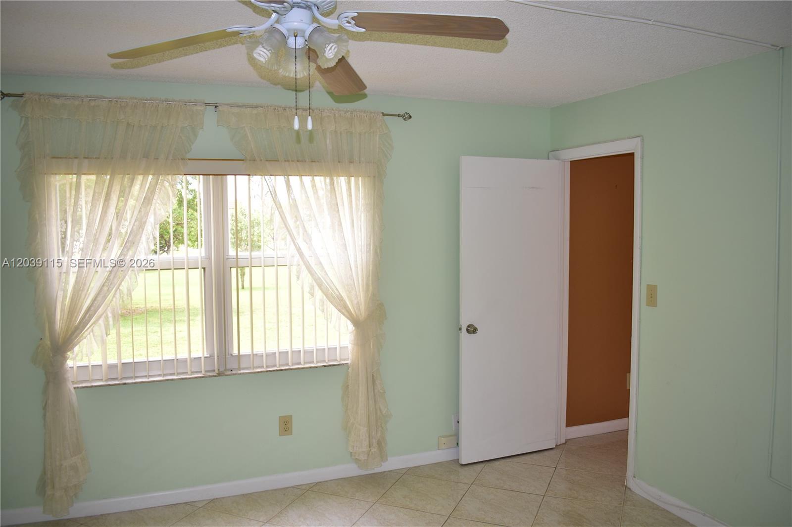 9300 Sunrise Lakes Boulevard 208 Property Photo 11