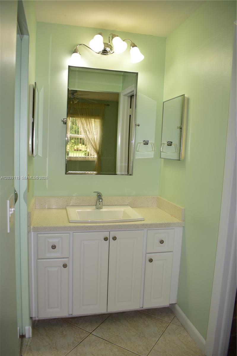 9300 Sunrise Lakes Boulevard 208 Property Photo 13