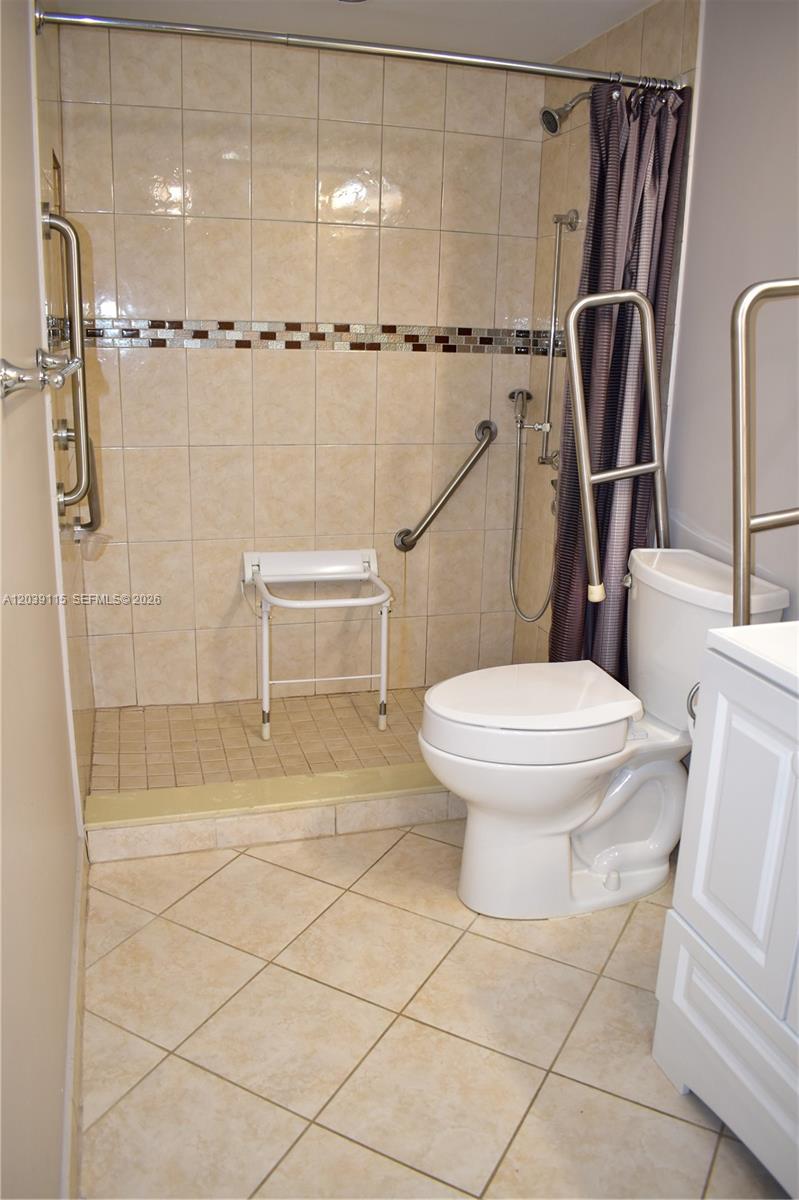 9300 Sunrise Lakes Boulevard 208 Property Photo 21