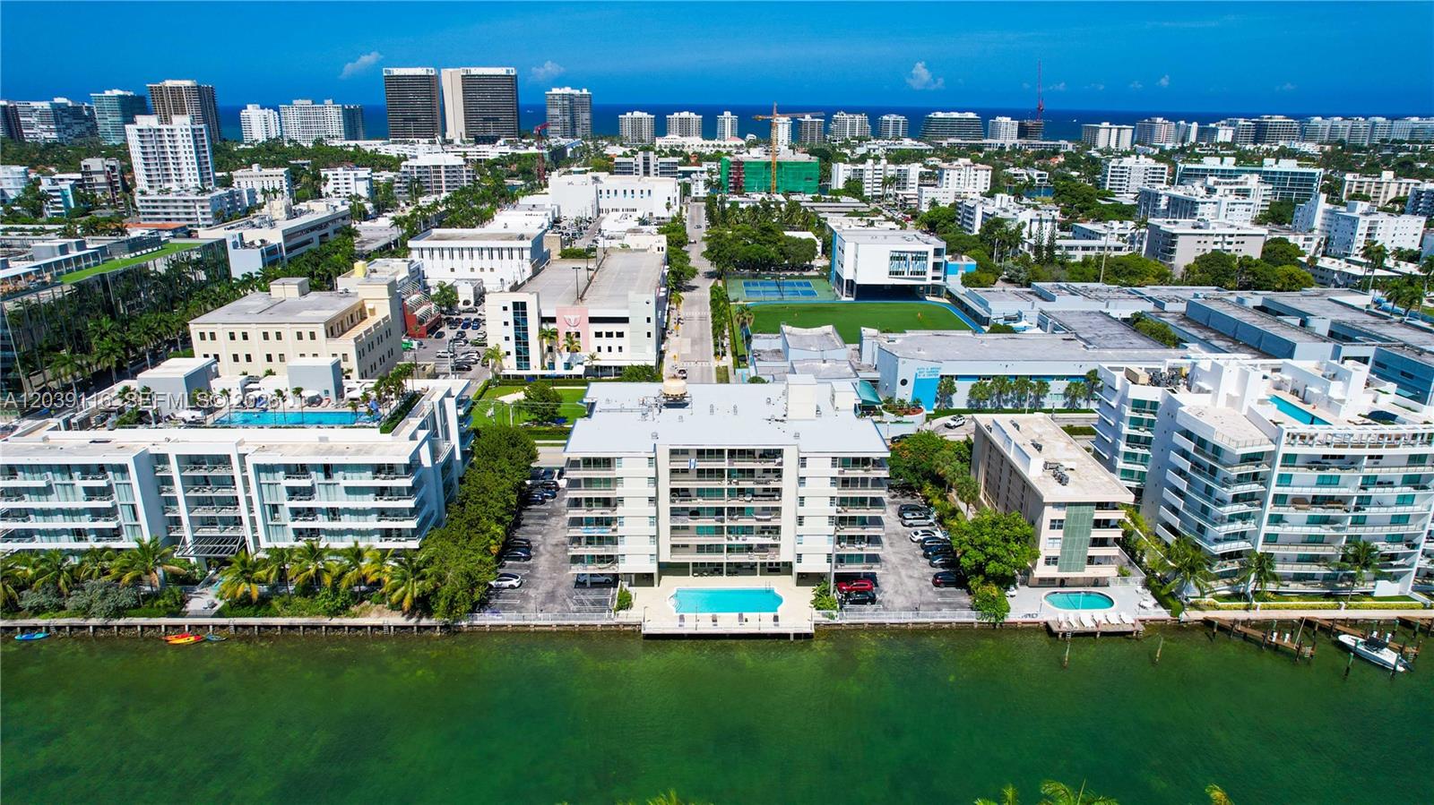 9500 W Bay Harbor Drive 7D Property Photo 1