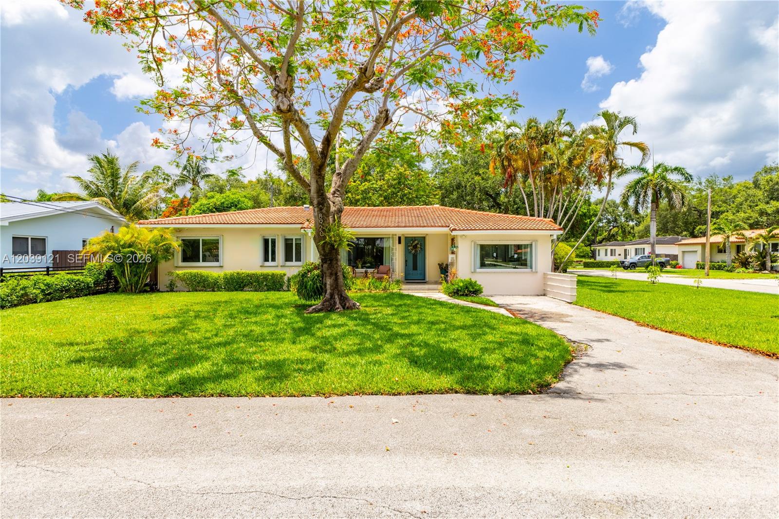 A12039121 Property Photo 2