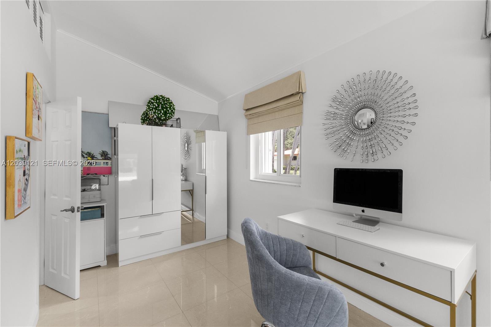 A12039121 Property Photo 24