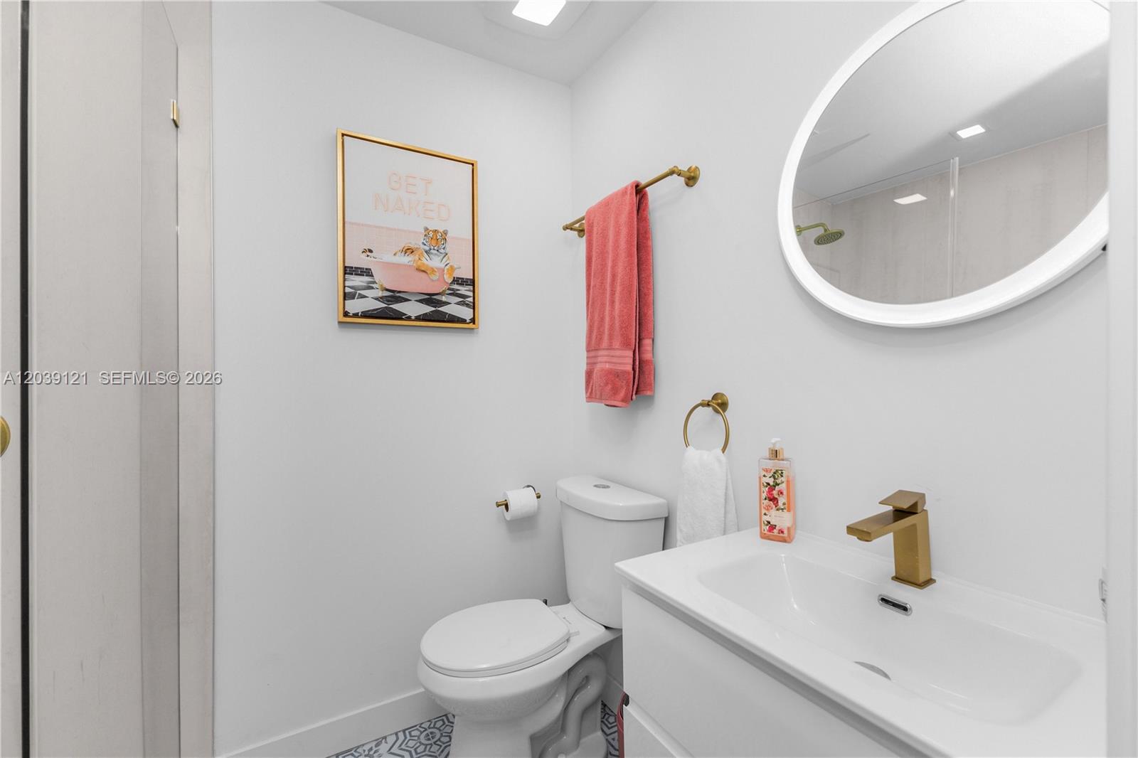 A12039121 Property Photo 25