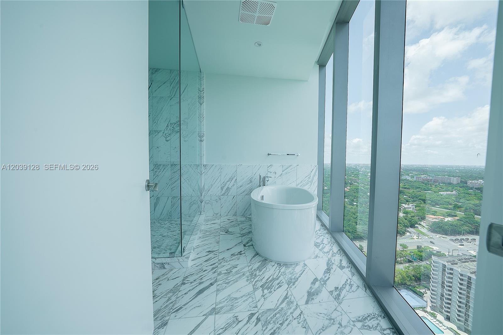 A12039128 Property Photo 8