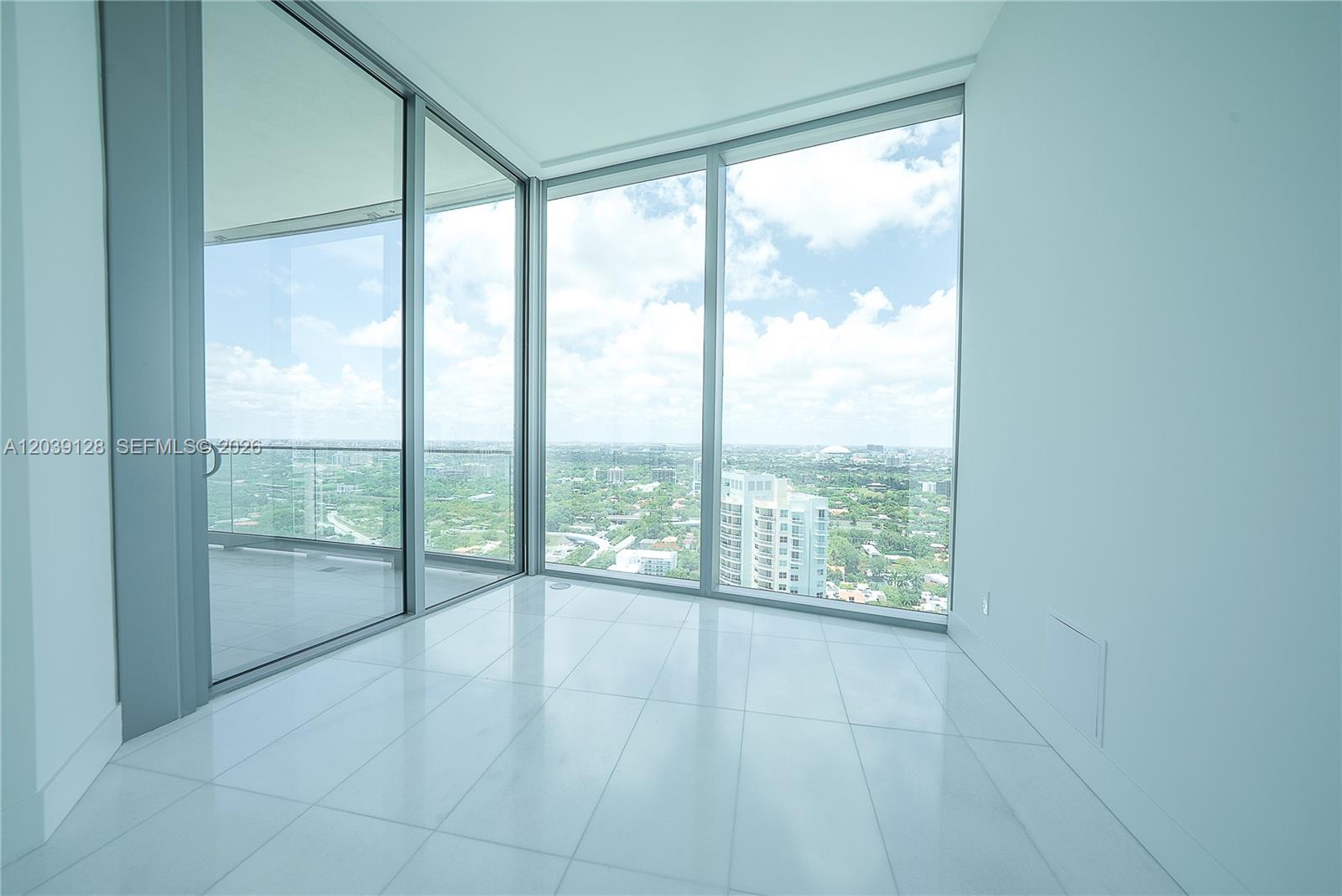 A12039128 Property Photo 17