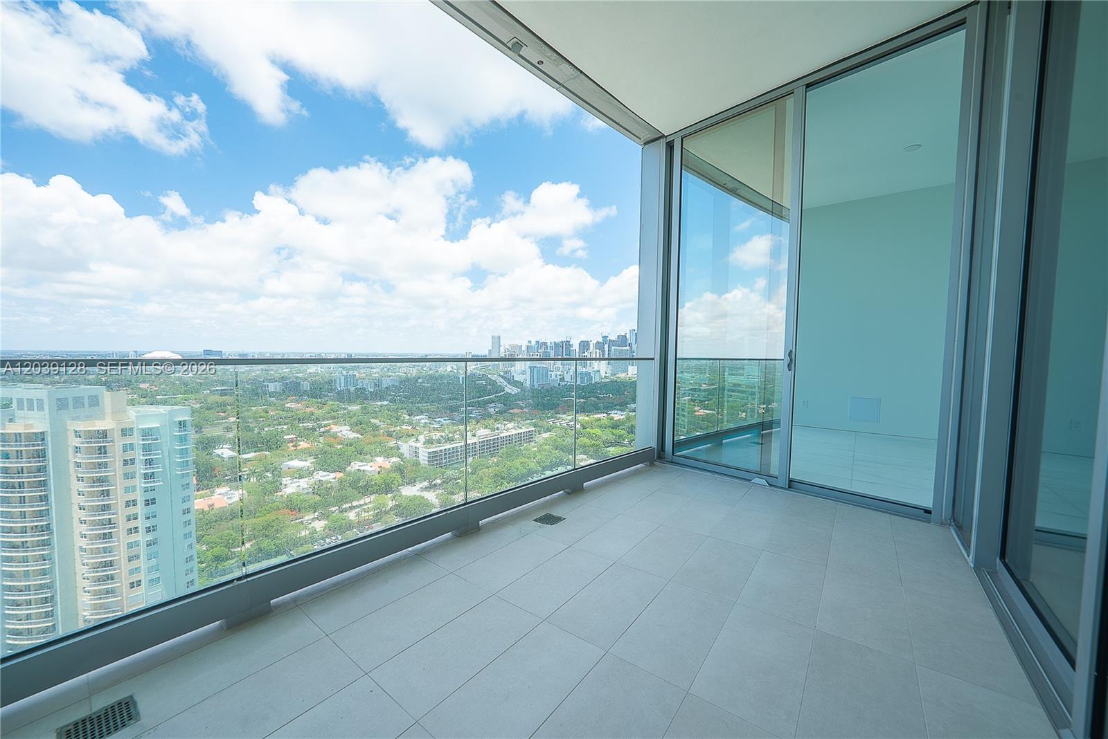 A12039128 Property Photo 21