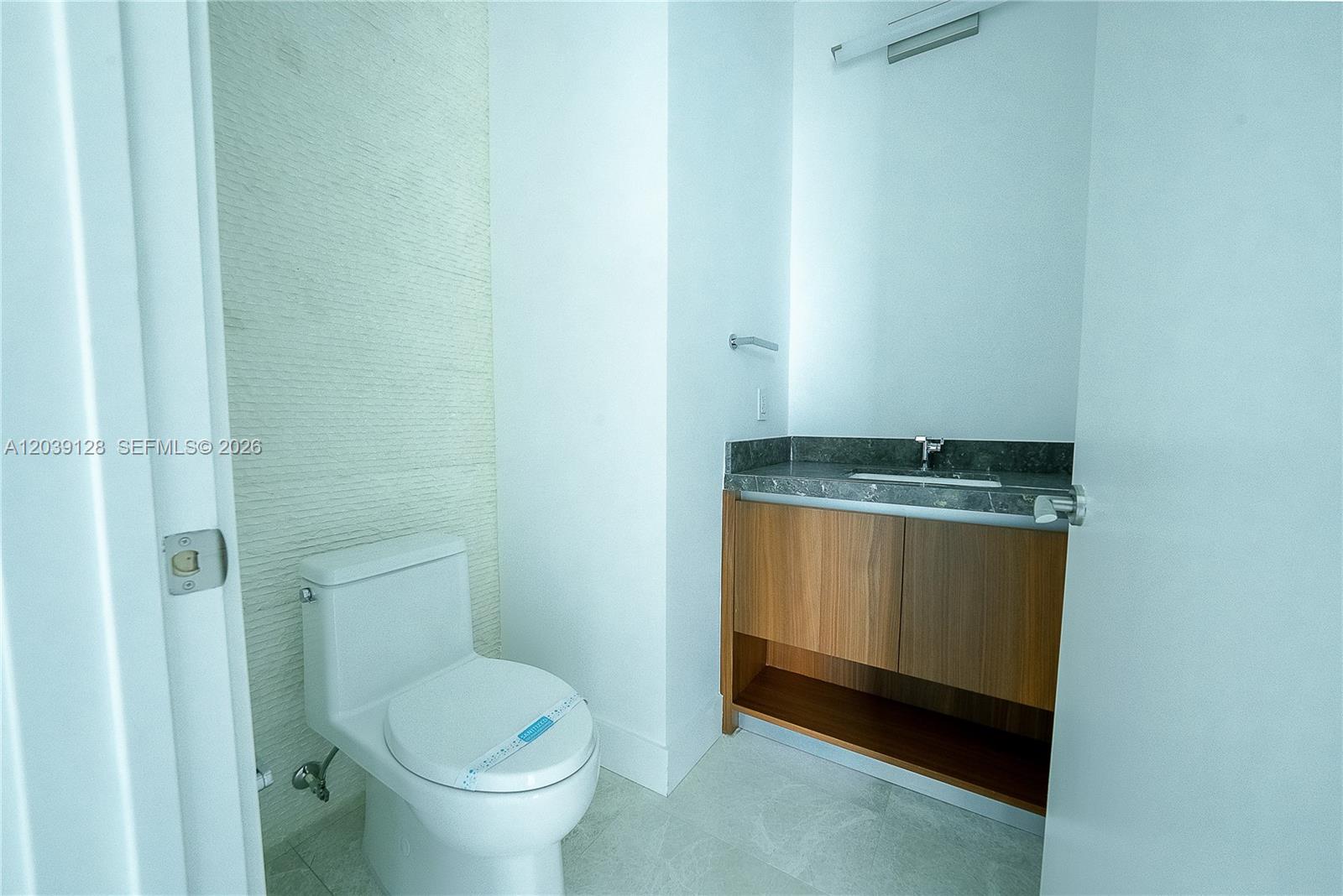 A12039128 Property Photo 25