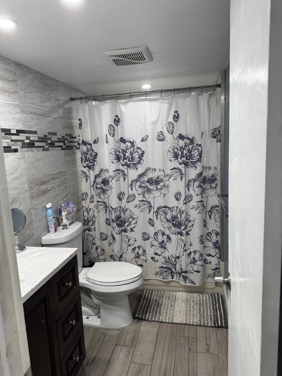 900 Ne 12th Avenue 302 Property Photo 32