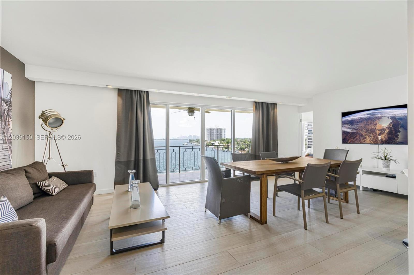 11111 Biscayne Boulevard 8C Property Photo 1