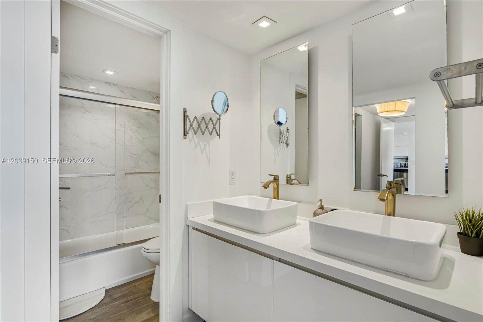 11111 Biscayne Boulevard 8c Property Photo 15
