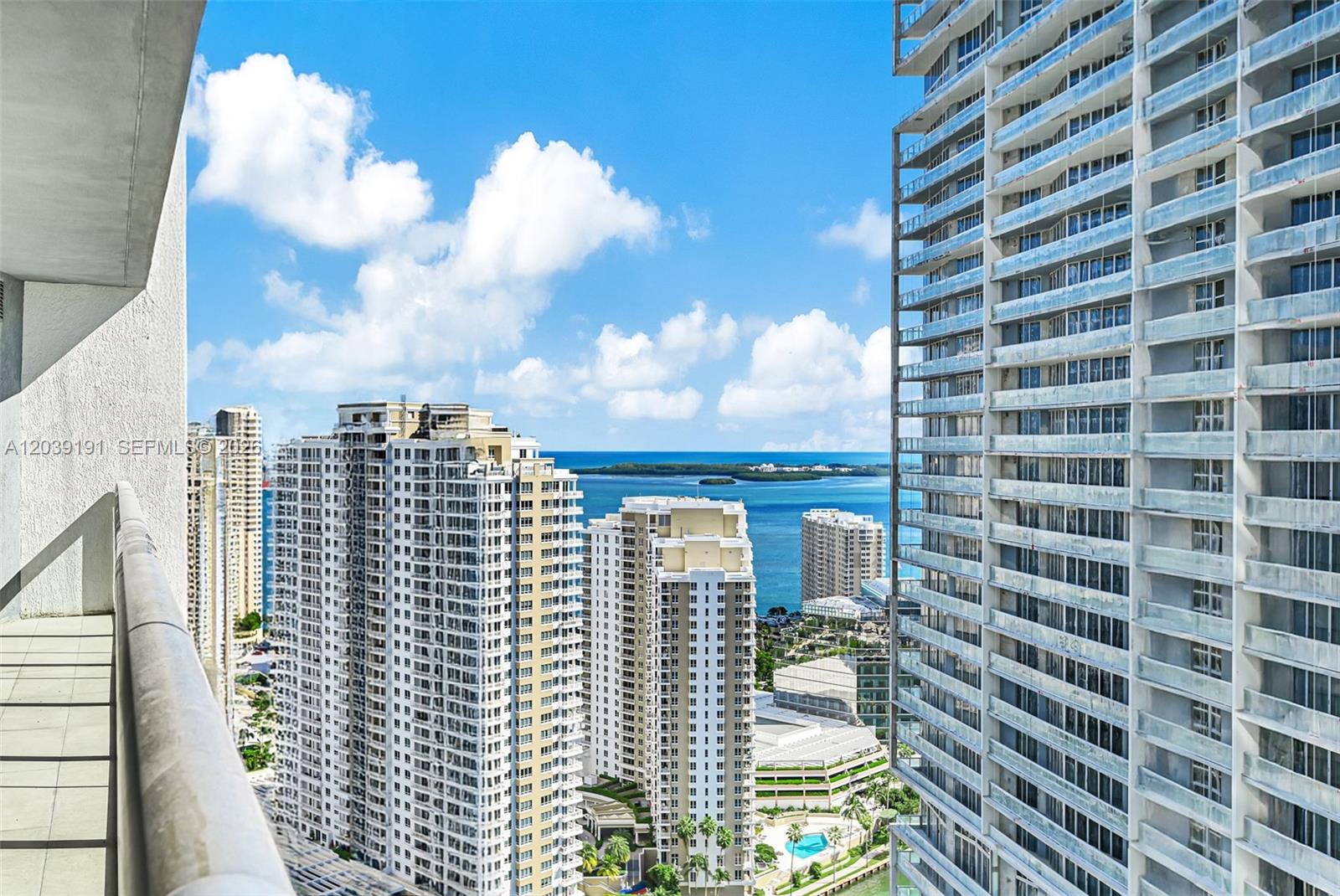 475 Brickell Avenue 3113 Property Photo 1