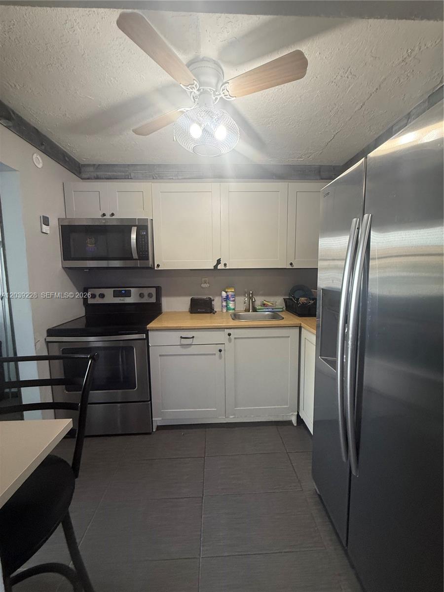 9081 Sunrise Lakes Boulevard 108 Property Photo 5