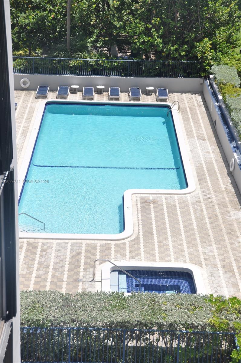 8877 Collins Avenue 507 Property Photo 4