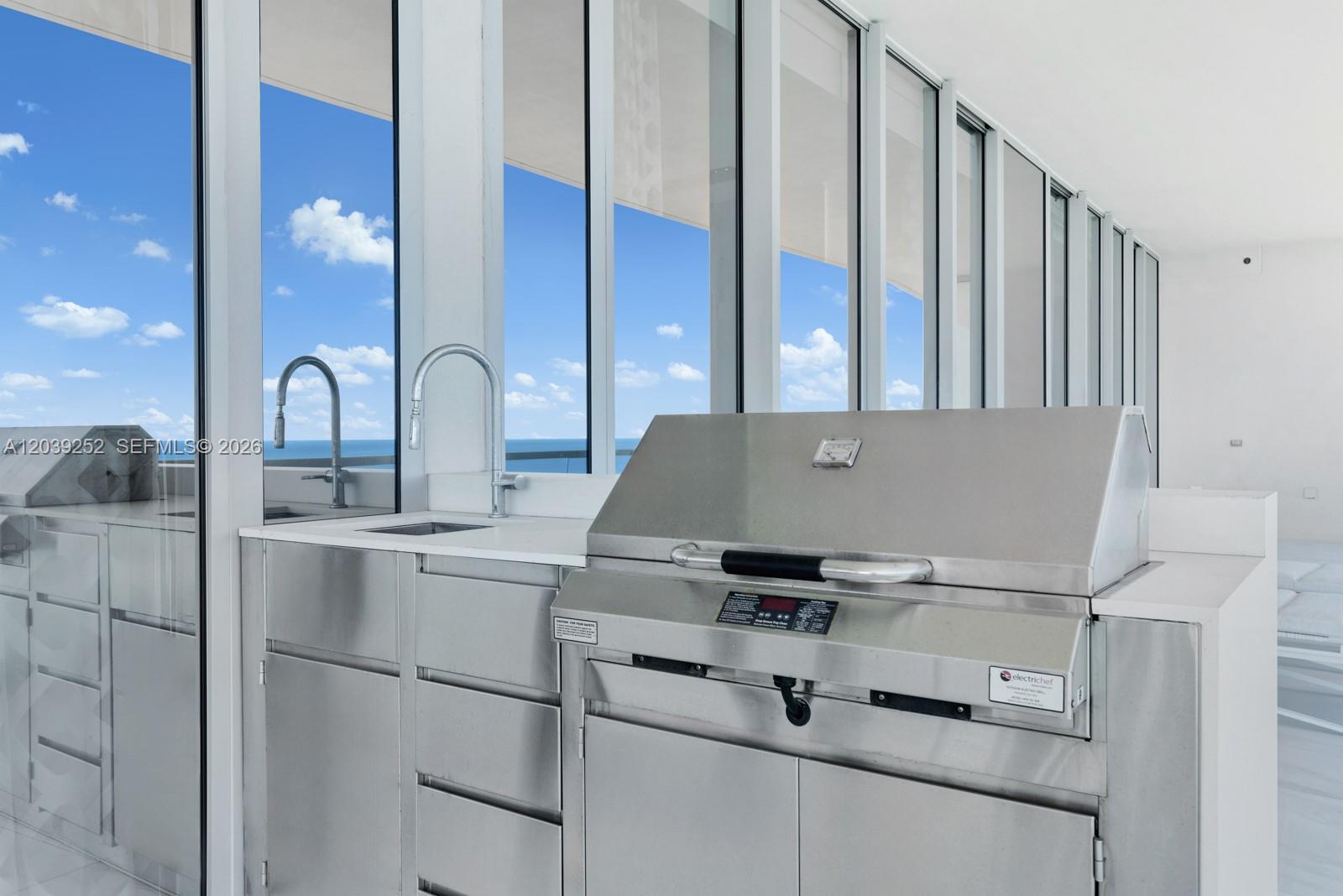 18501 Collins Avenue 2304 Property Photo 13