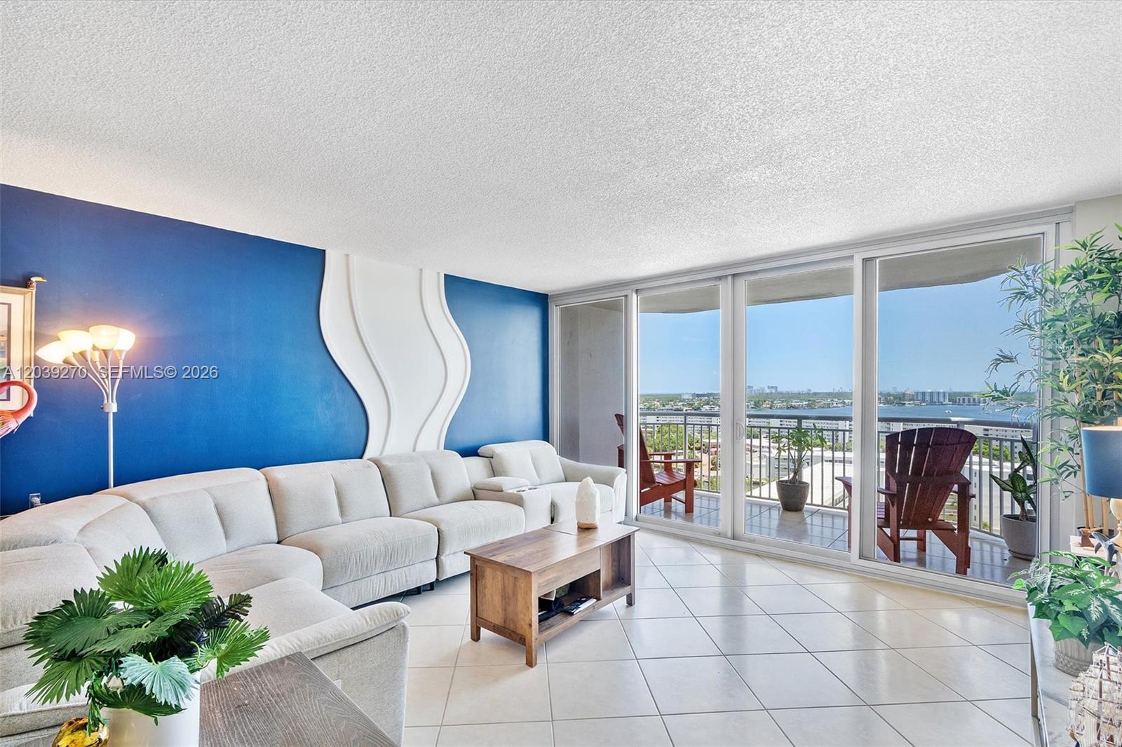 18031 Biscayne Boulevard 1401 Property Photo 1