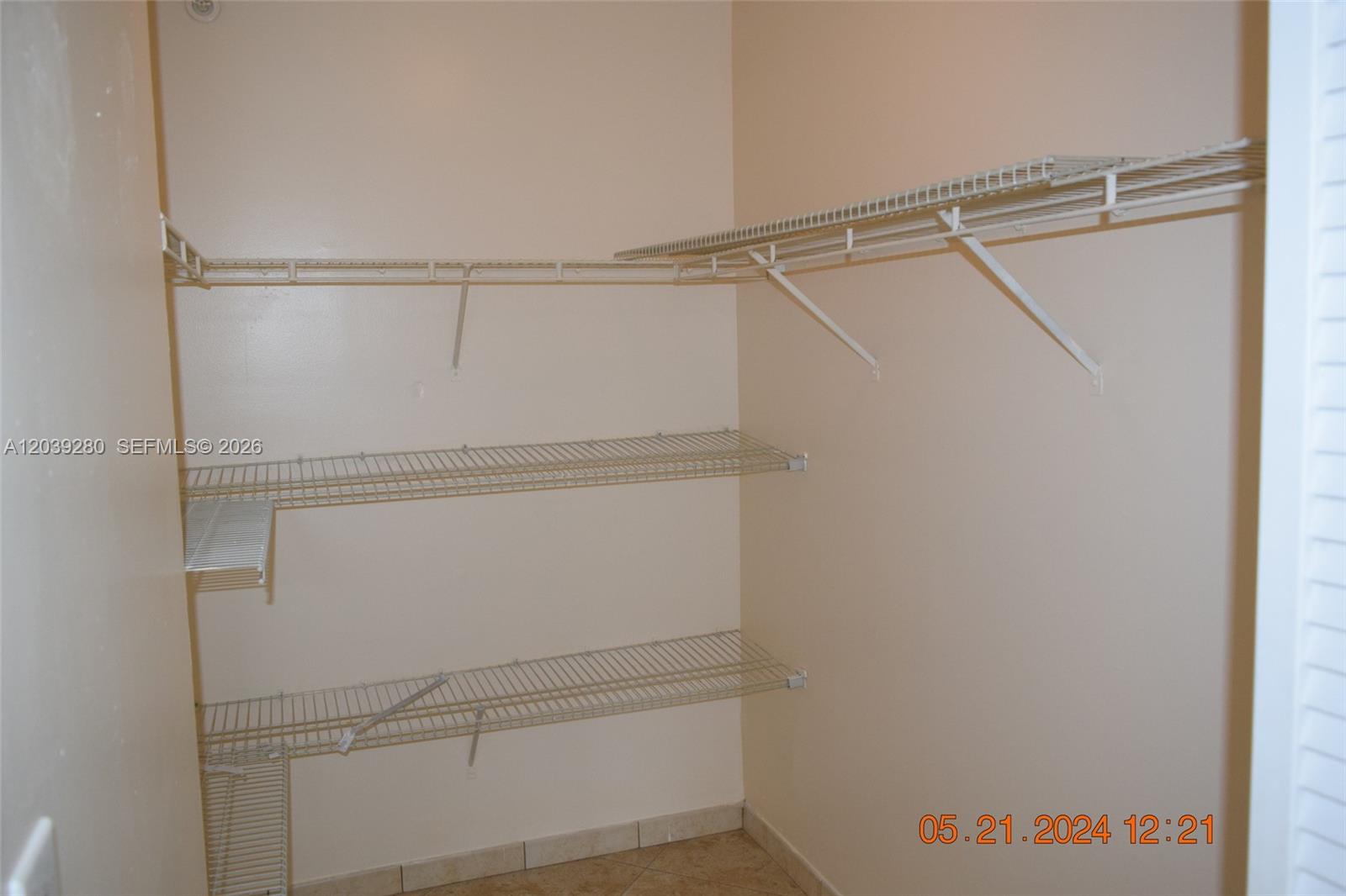 A12039280 Property Photo 9