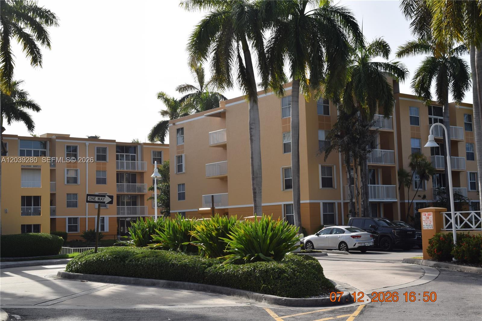 A12039280 Property Photo 16
