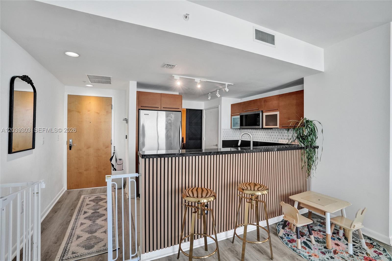244 Biscayne Boulevard 3409 Property Photo 4