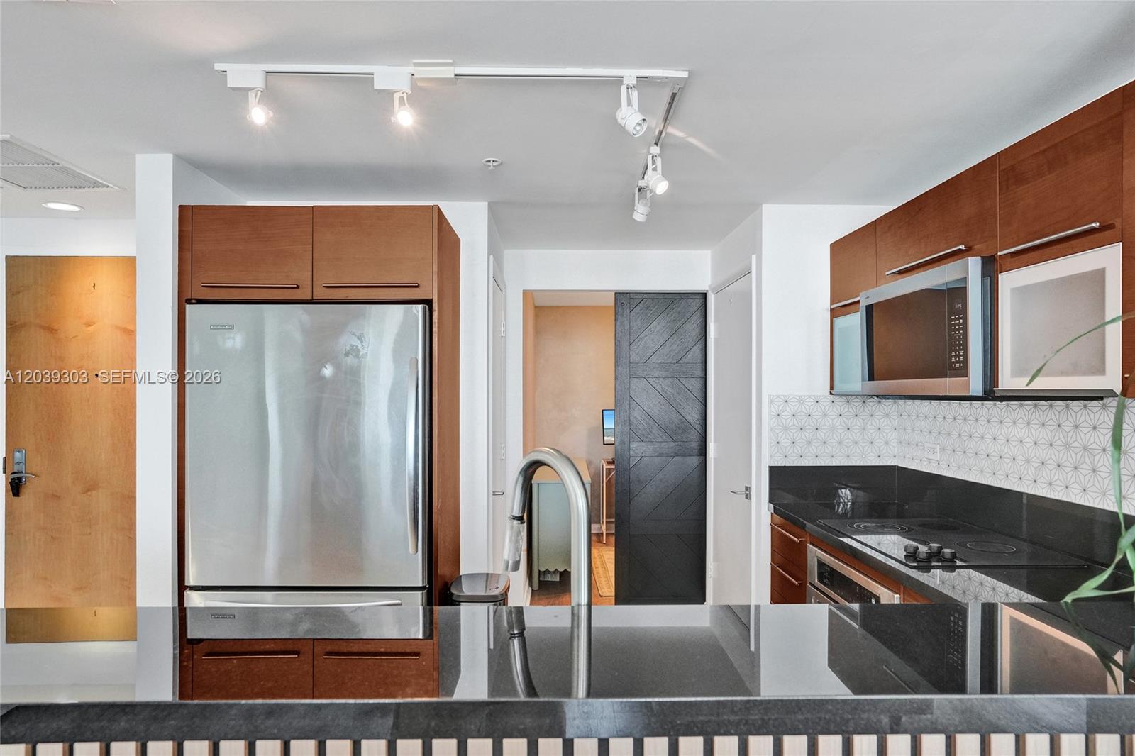 244 Biscayne Boulevard 3409 Property Photo 5