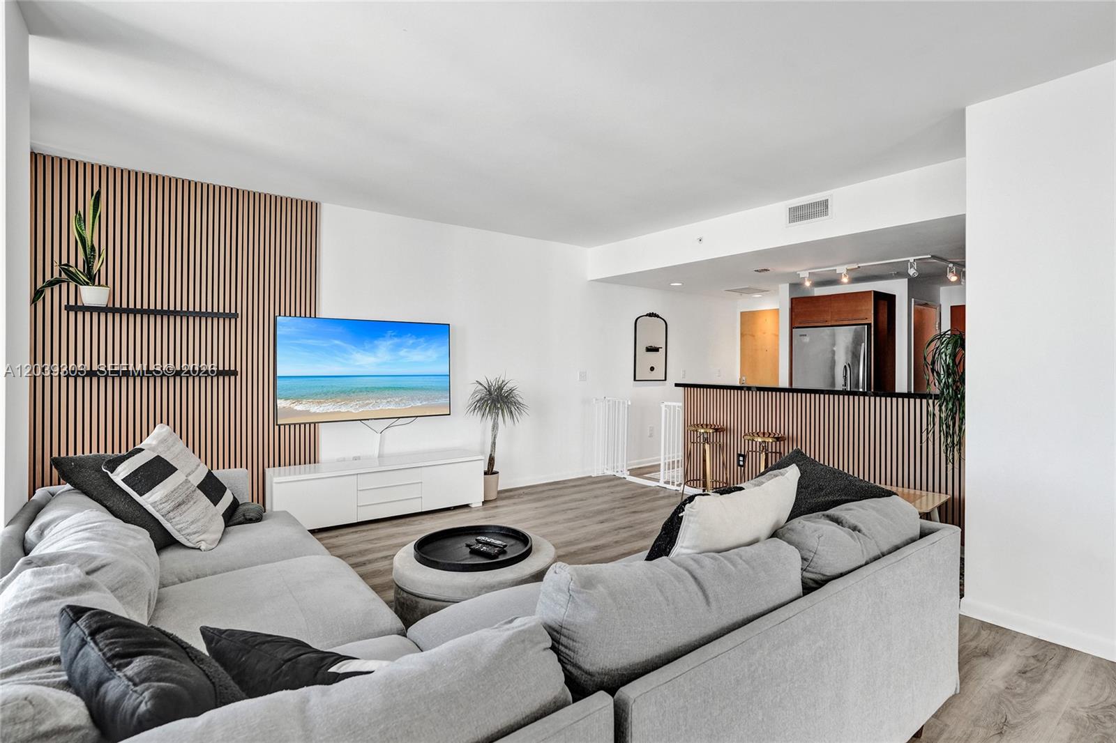 244 Biscayne Boulevard 3409 Property Photo 11