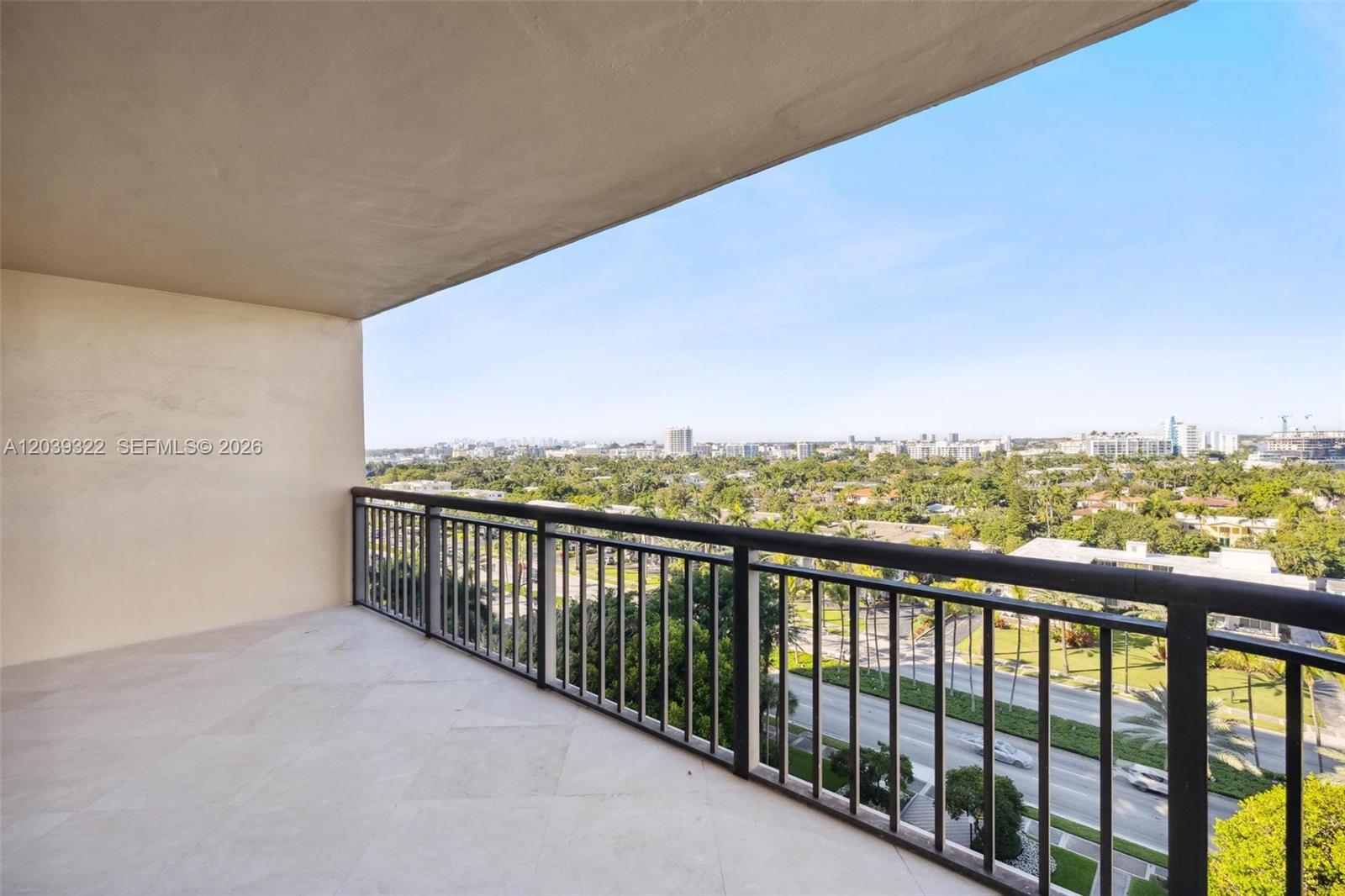10175 Collins Avenue 907 Property Photo 1