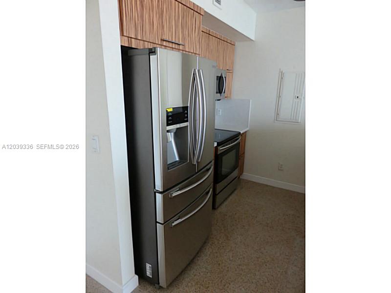 325 S Biscayne Boulevard 4122 Property Photo 6