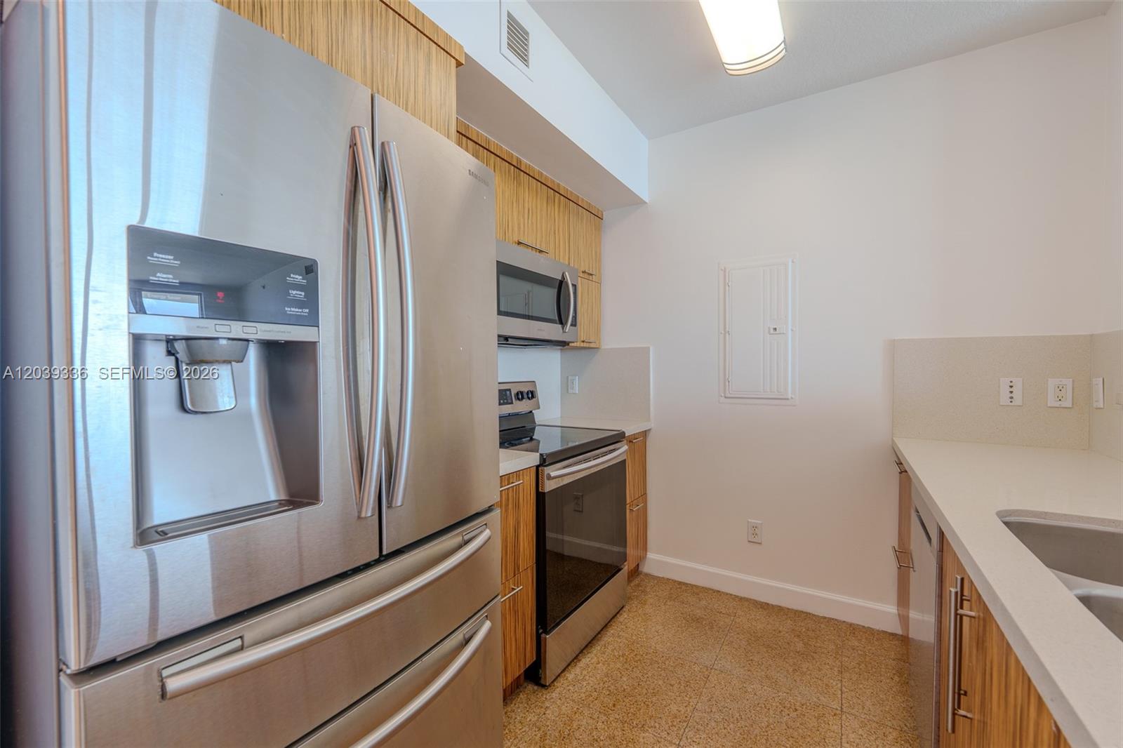 325 S Biscayne Boulevard 4122 Property Photo 6