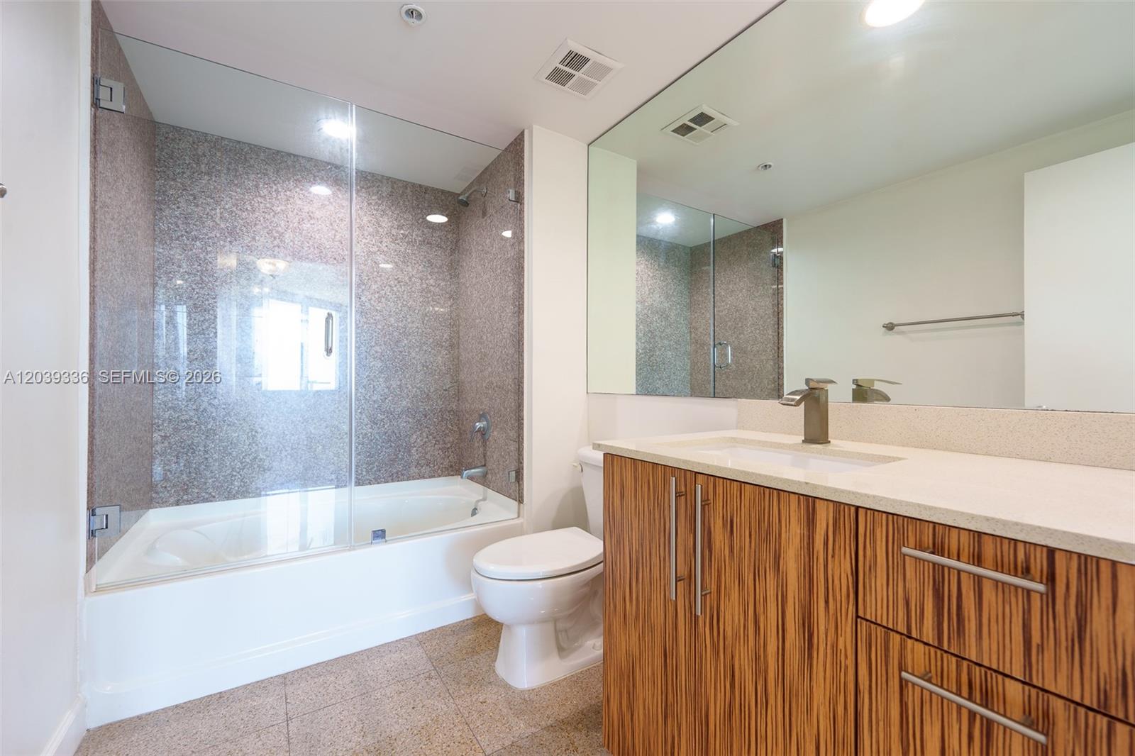 325 S Biscayne Boulevard 4122 Property Photo 7