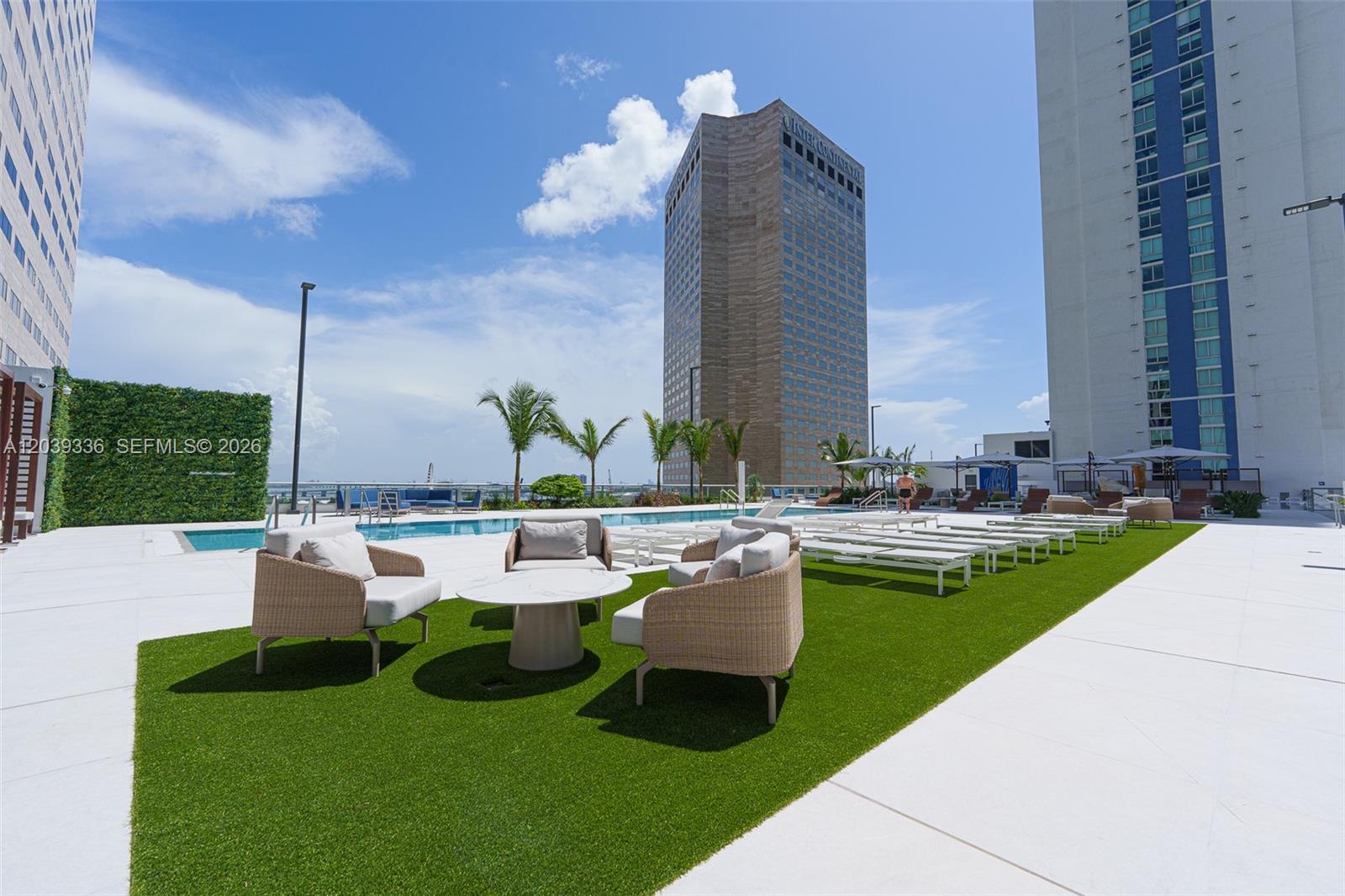 325 S Biscayne Boulevard 4122 Property Photo 22