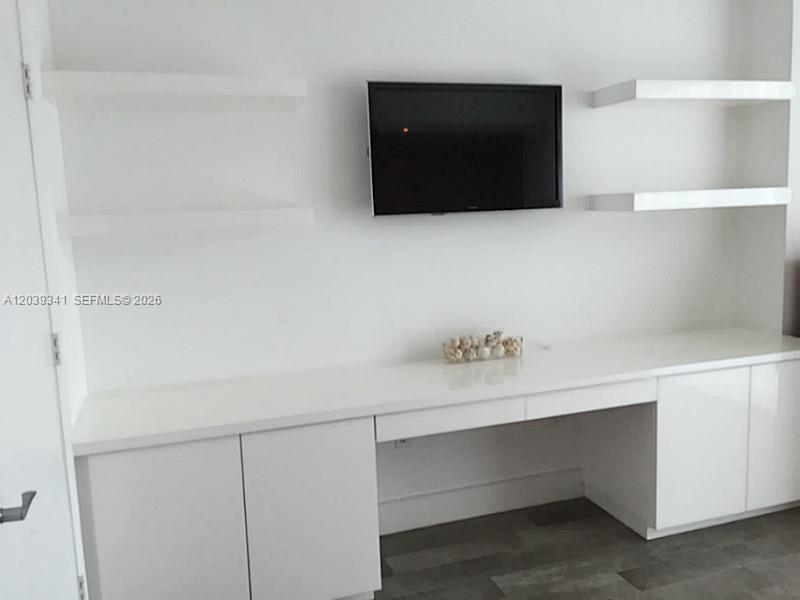 A12039341 Property Photo 13