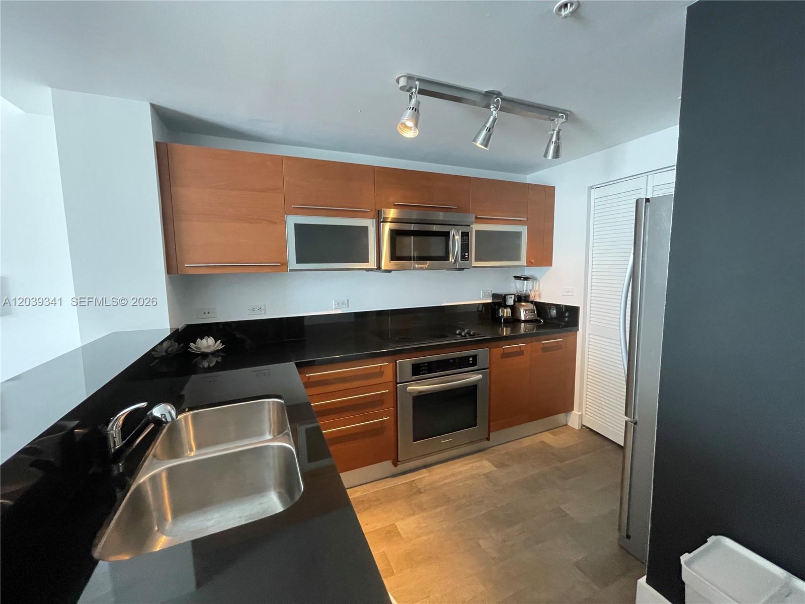 A12039341 Property Photo 72