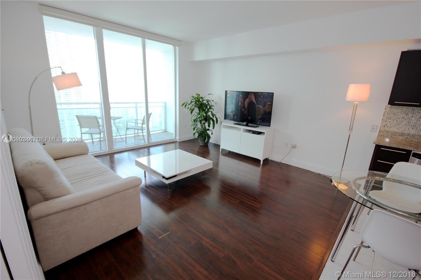 A12039346 Property Photo 4