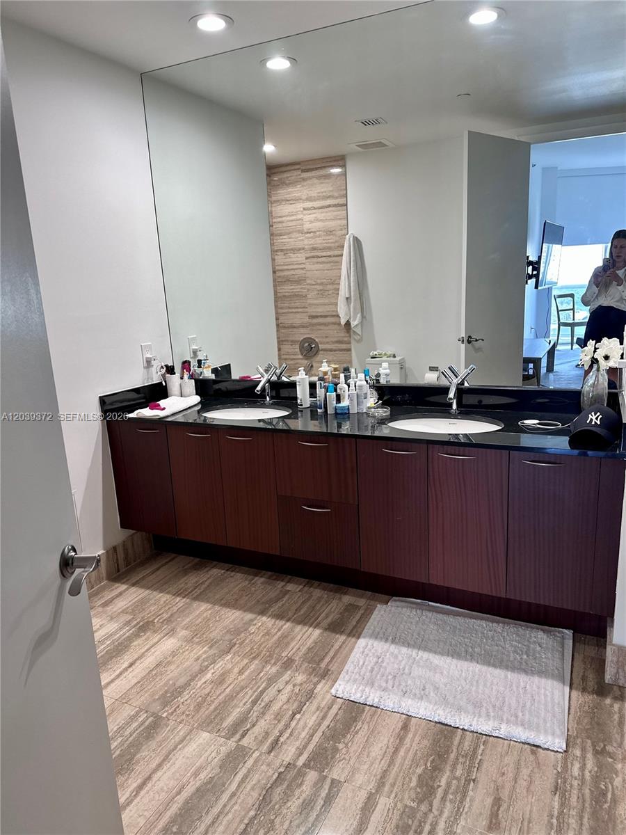 15811 Collins Avenue 1505 Property Photo 8