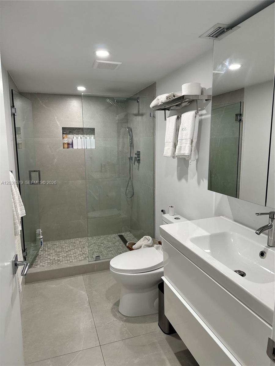 1865 Brickell Avenue A1411 Property Photo 7