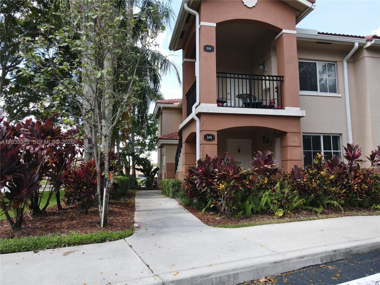 3486 Briar Bay Boulevard 101 Property Photo 2