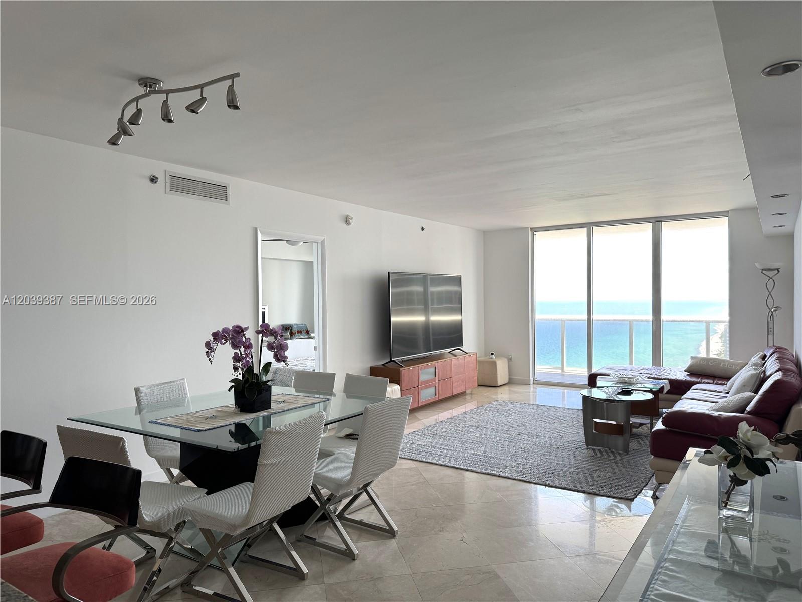 1830 S Ocean Drive 3303 Property Photo 5