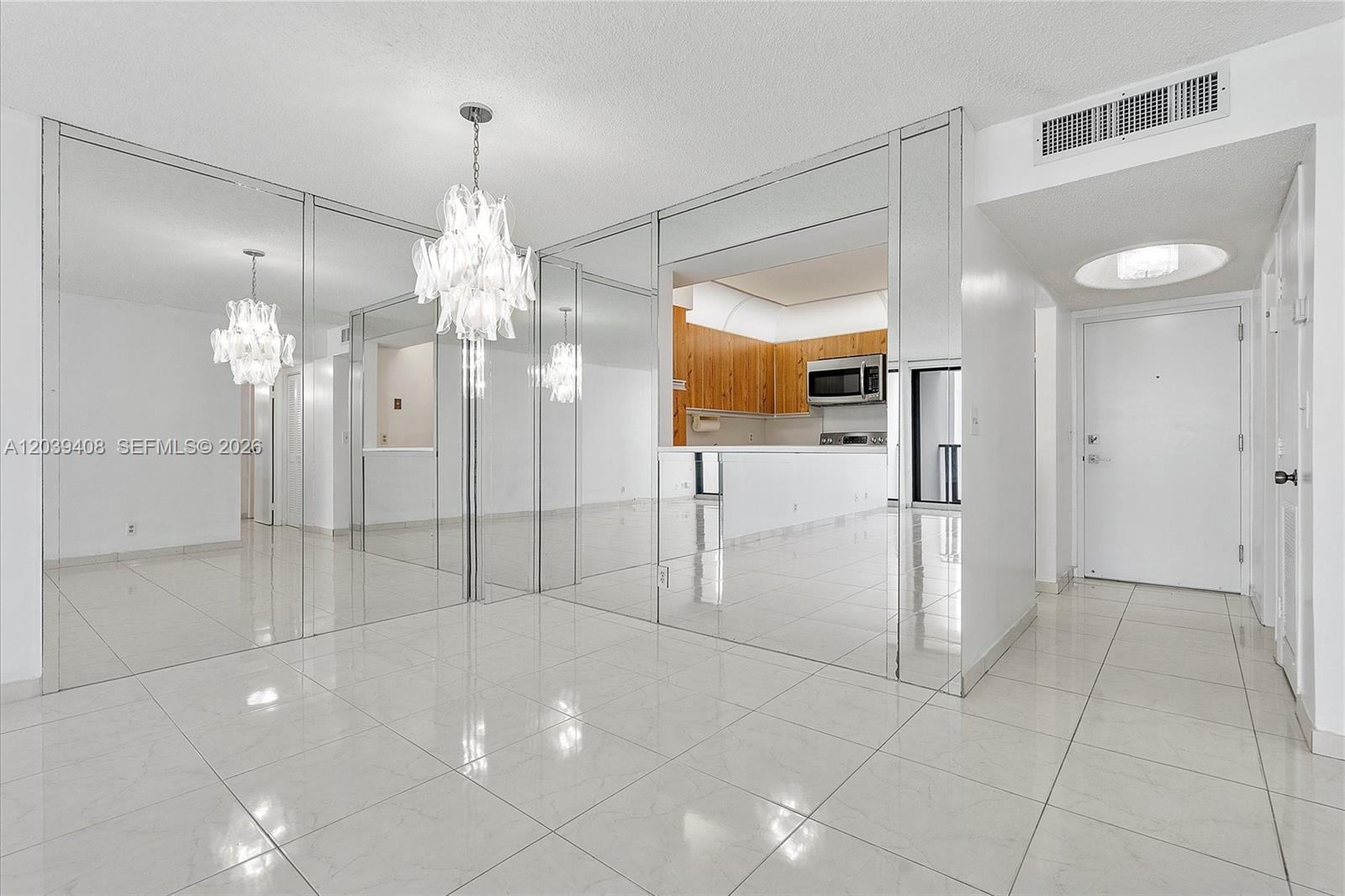 2301 S Ocean Drive 1406 Property Photo 10