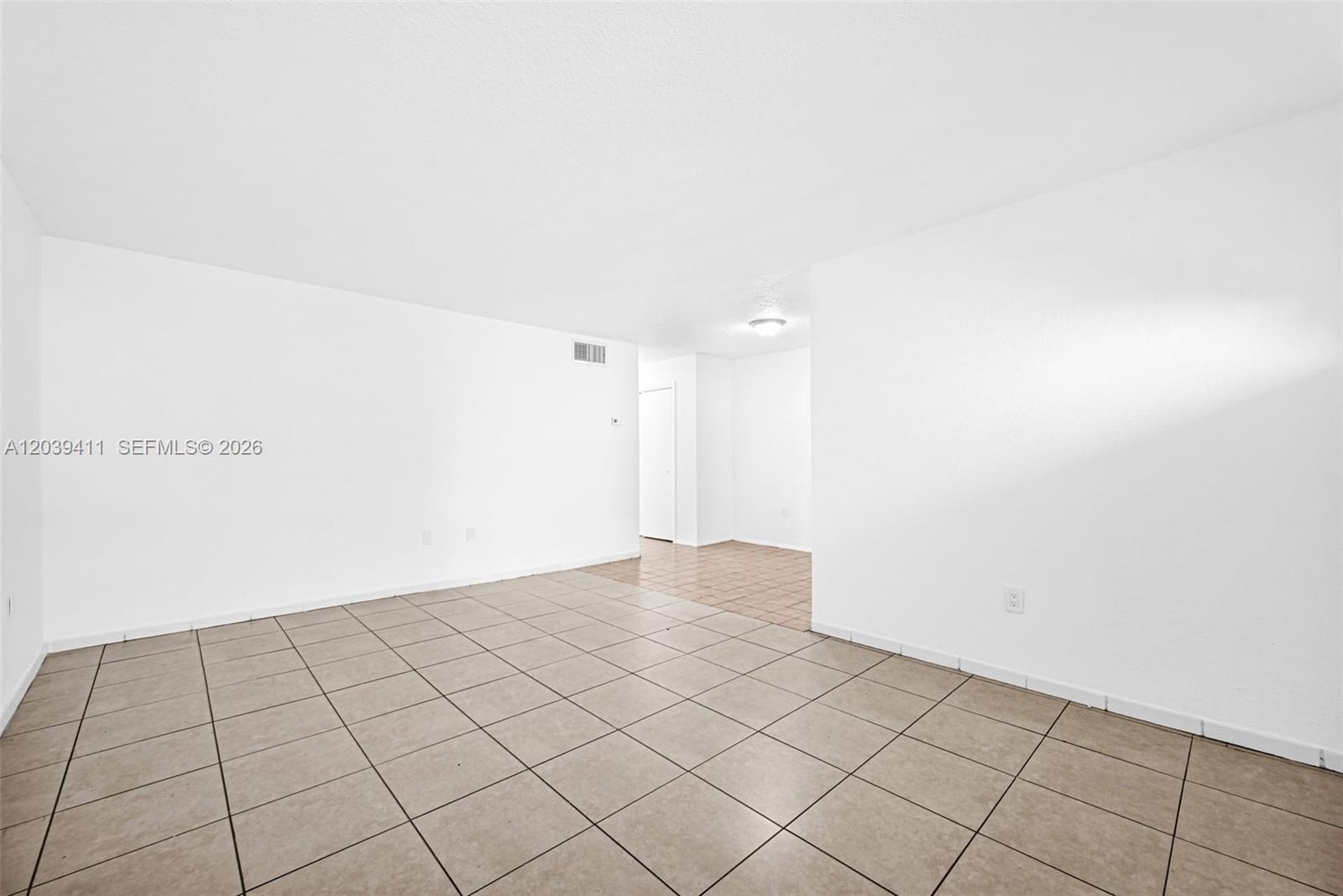 1620 West Avenue 603 Property Photo 5