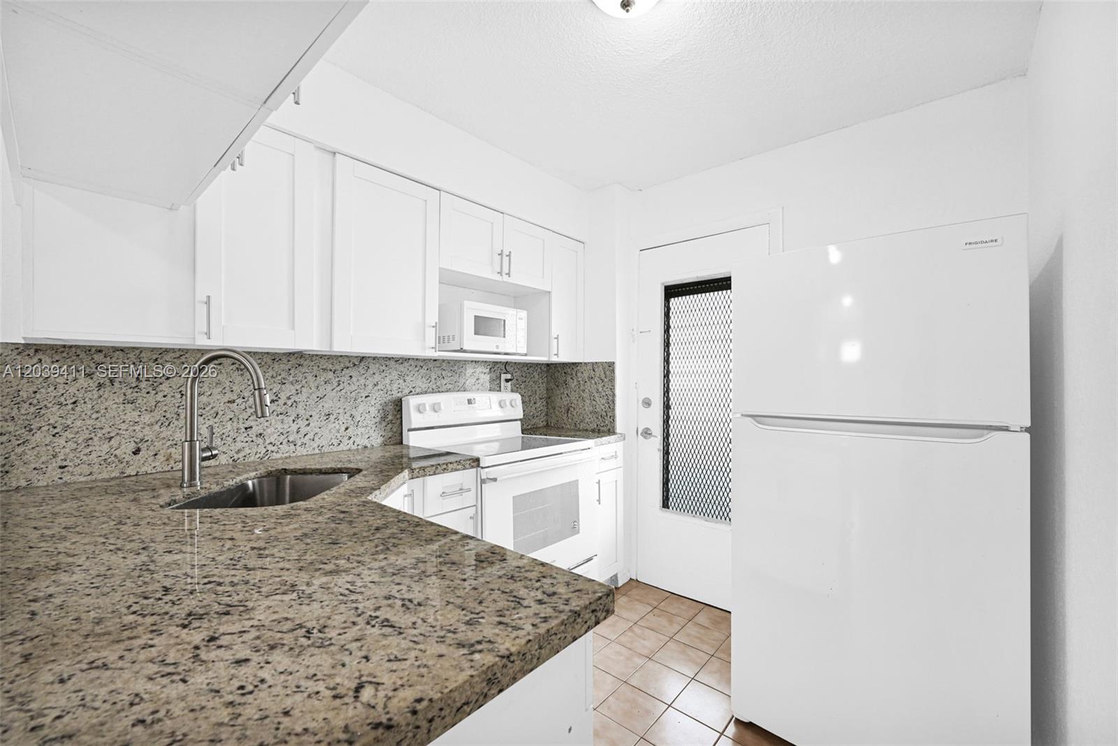1620 West Avenue 603 Property Photo 14