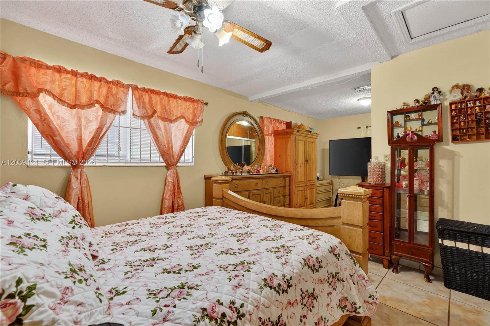 A12039434 Property Photo 9